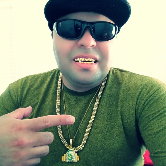 Meet your Posher, Oraldo - Picture 10 of 12